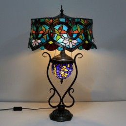 Lampa v štýle Tiffany...